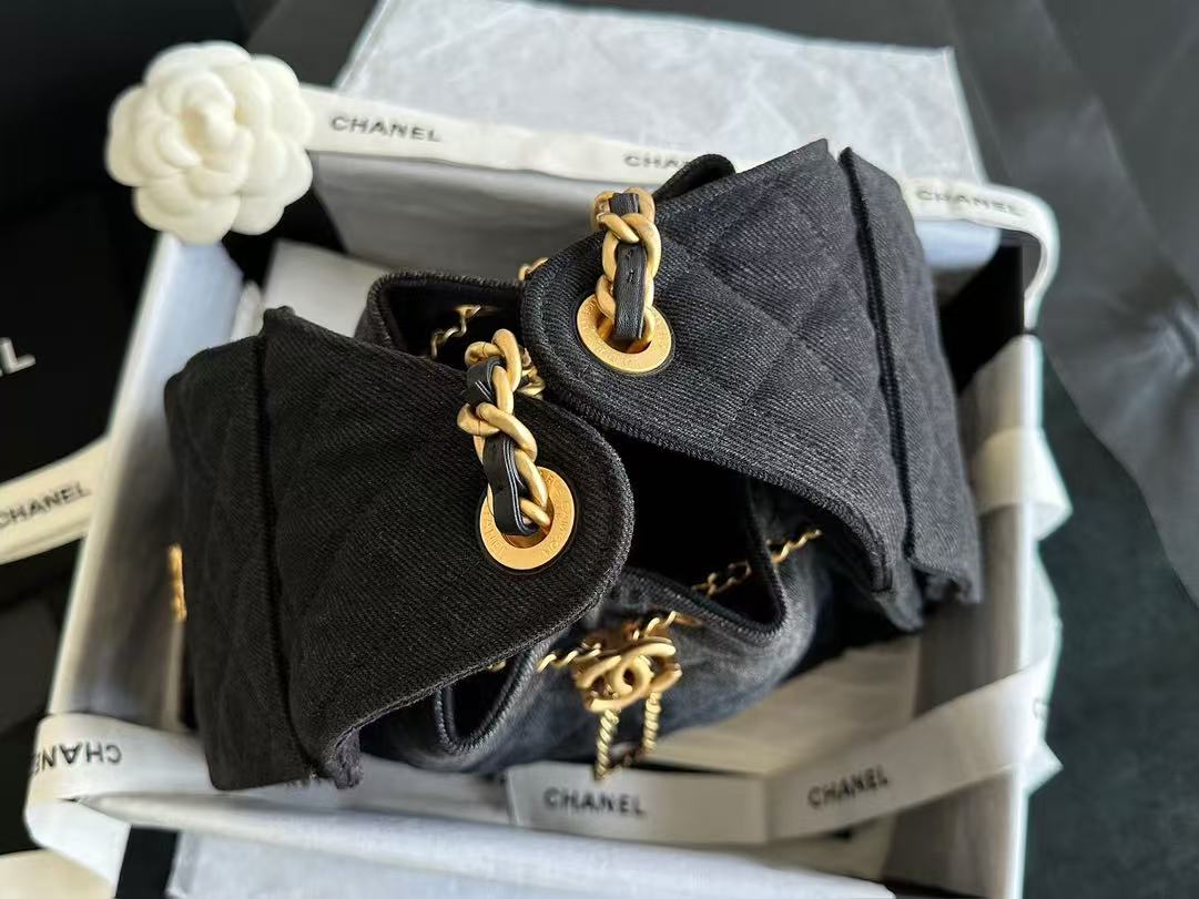 CC 25C Hobo Bag 30cm Black Denim