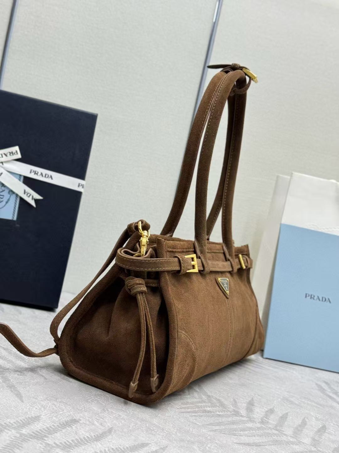 TOTE BAG WITH BELT 32 IN RUSSET BROWN SUEDE GOLD HARDWARE