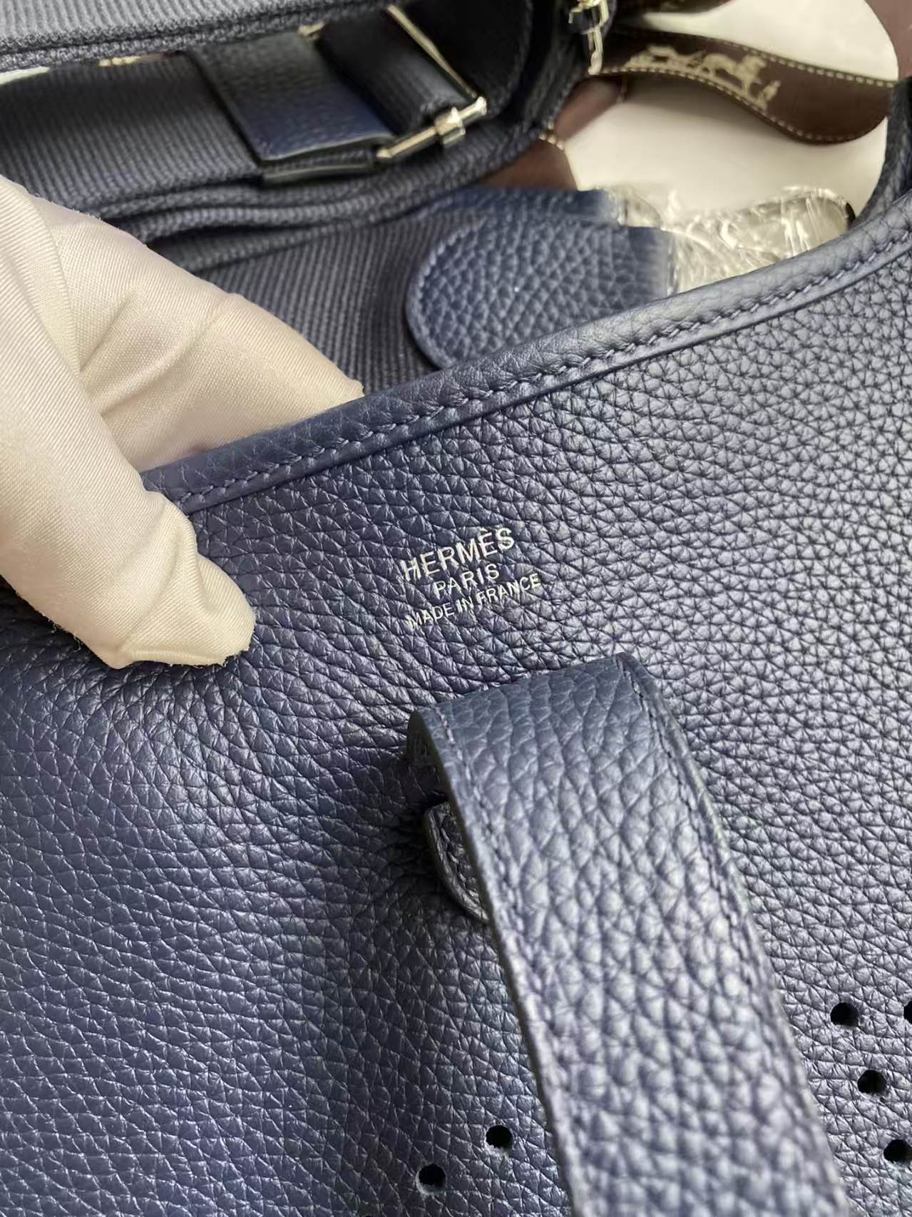 Evelyne 29cm Sapphire Blue Togo Shw