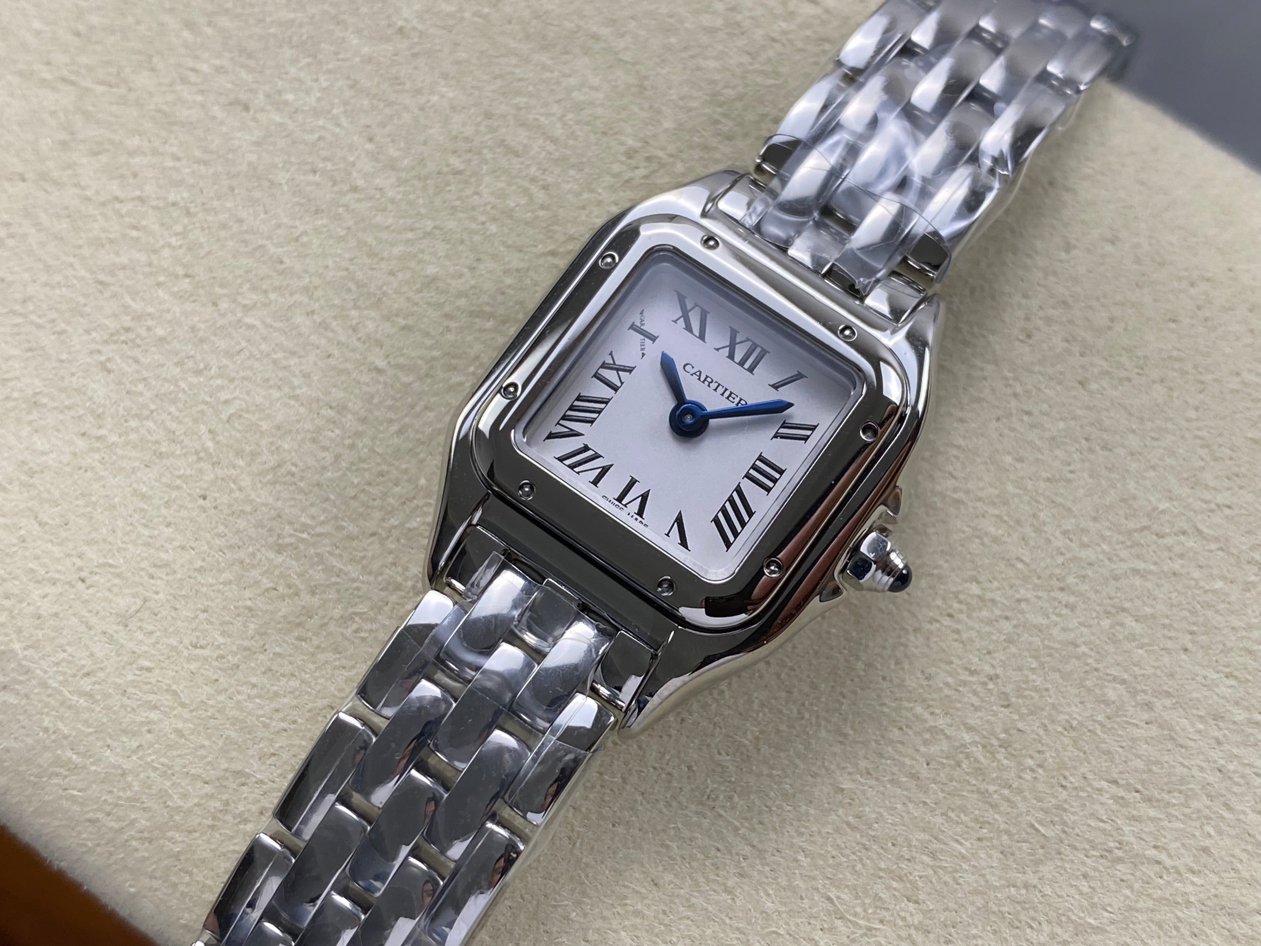 Cartier Panthère De Cartier Mini Watch