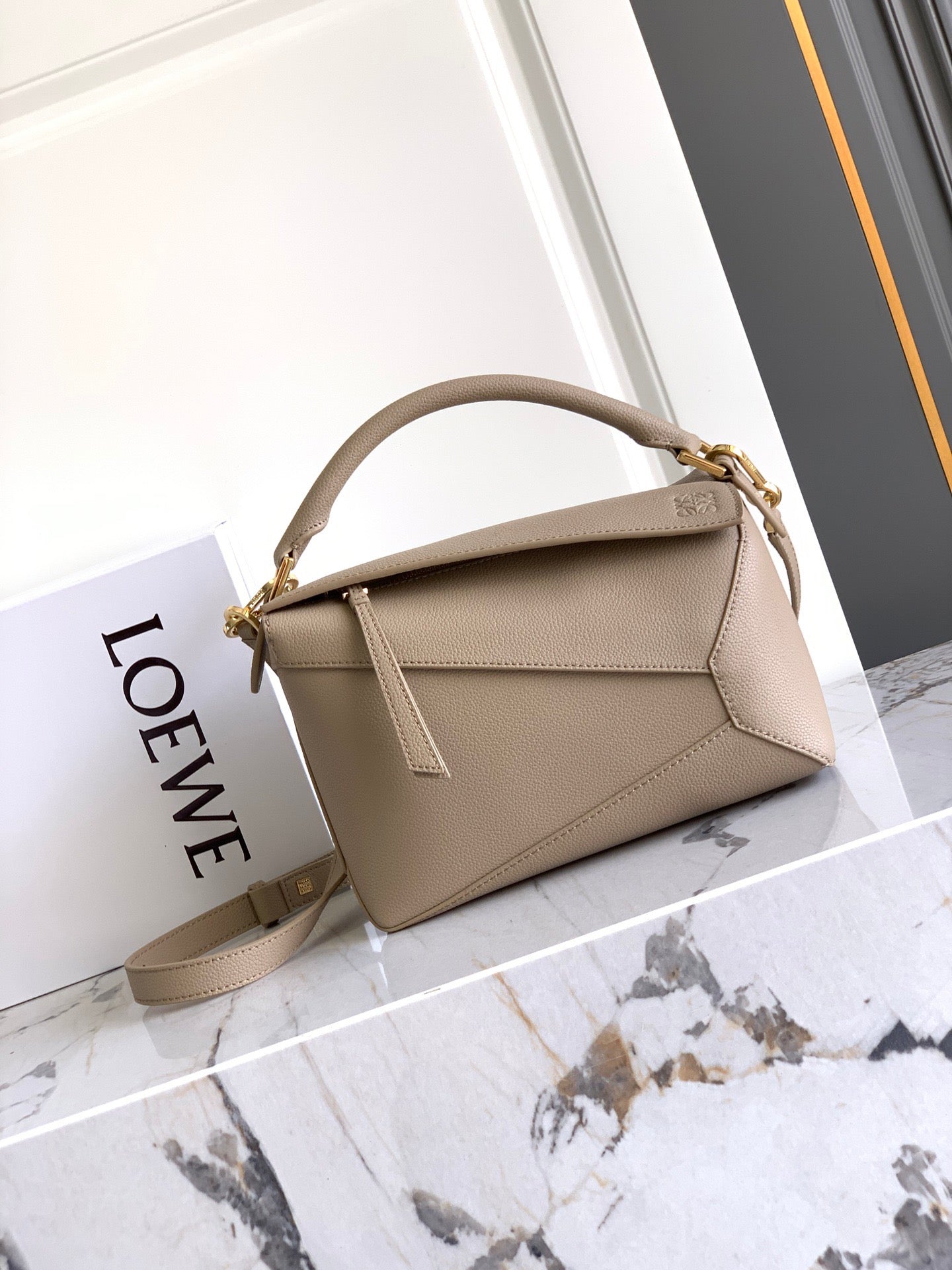 Loewe 2026 Puzzle Bag 24 Beige Grained Calfskin