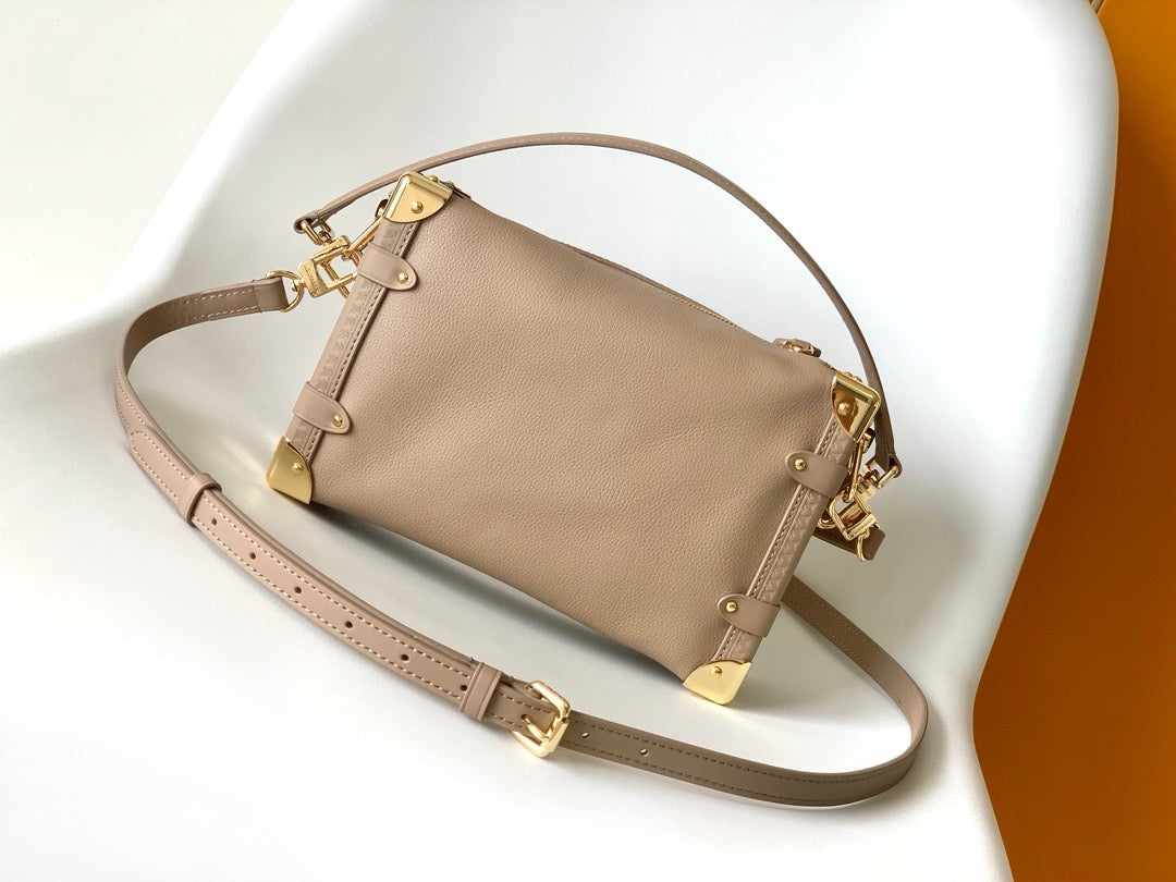 Louis Vuitton Side Trunk Handbag 21cm Taupe Grained Leather