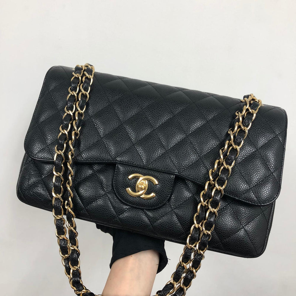 MEDIUM FLAP BAG 25CM BLACK CAVIAR HARDWARE