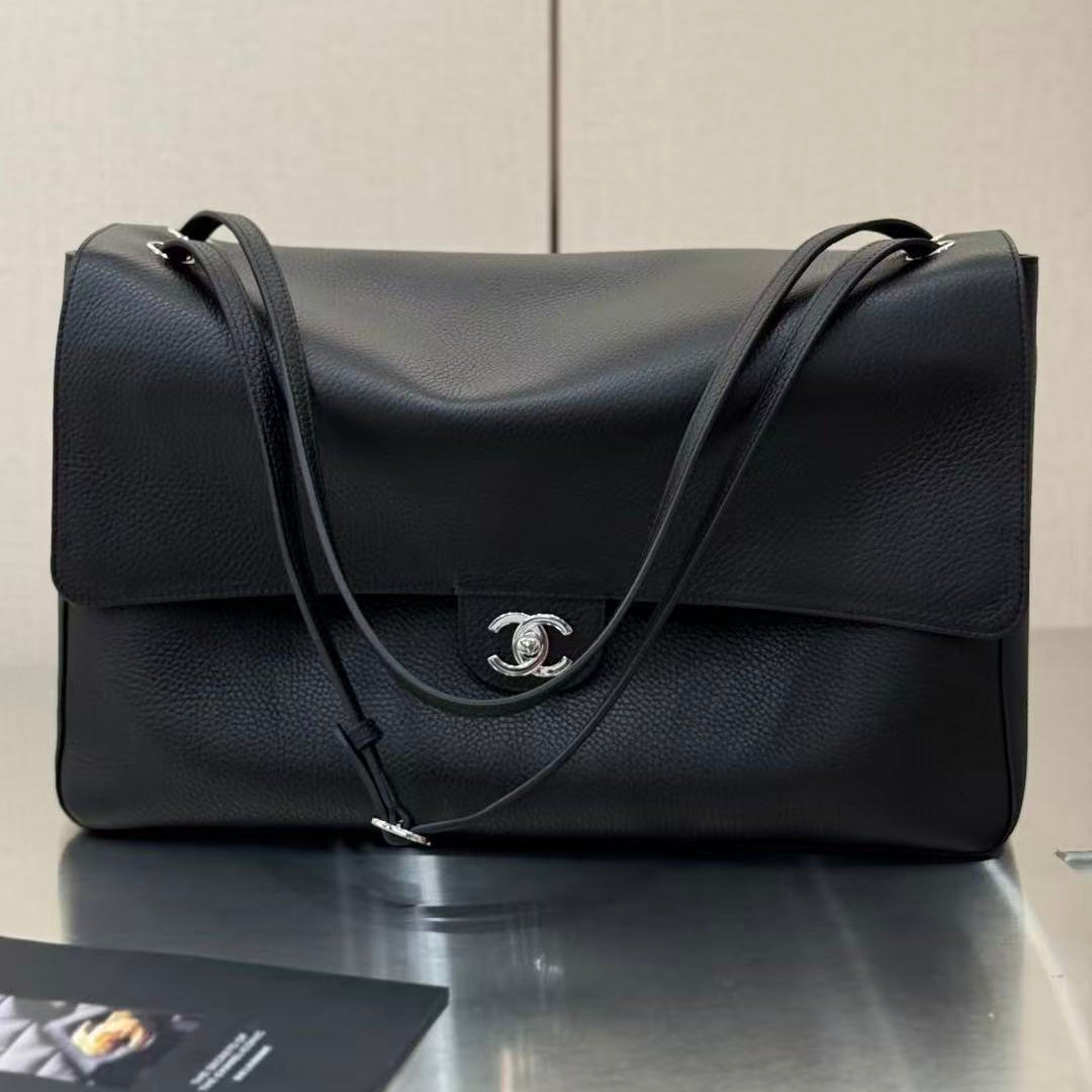 Chanel 2026 Maxi Flap Bag 32cm Calfskin