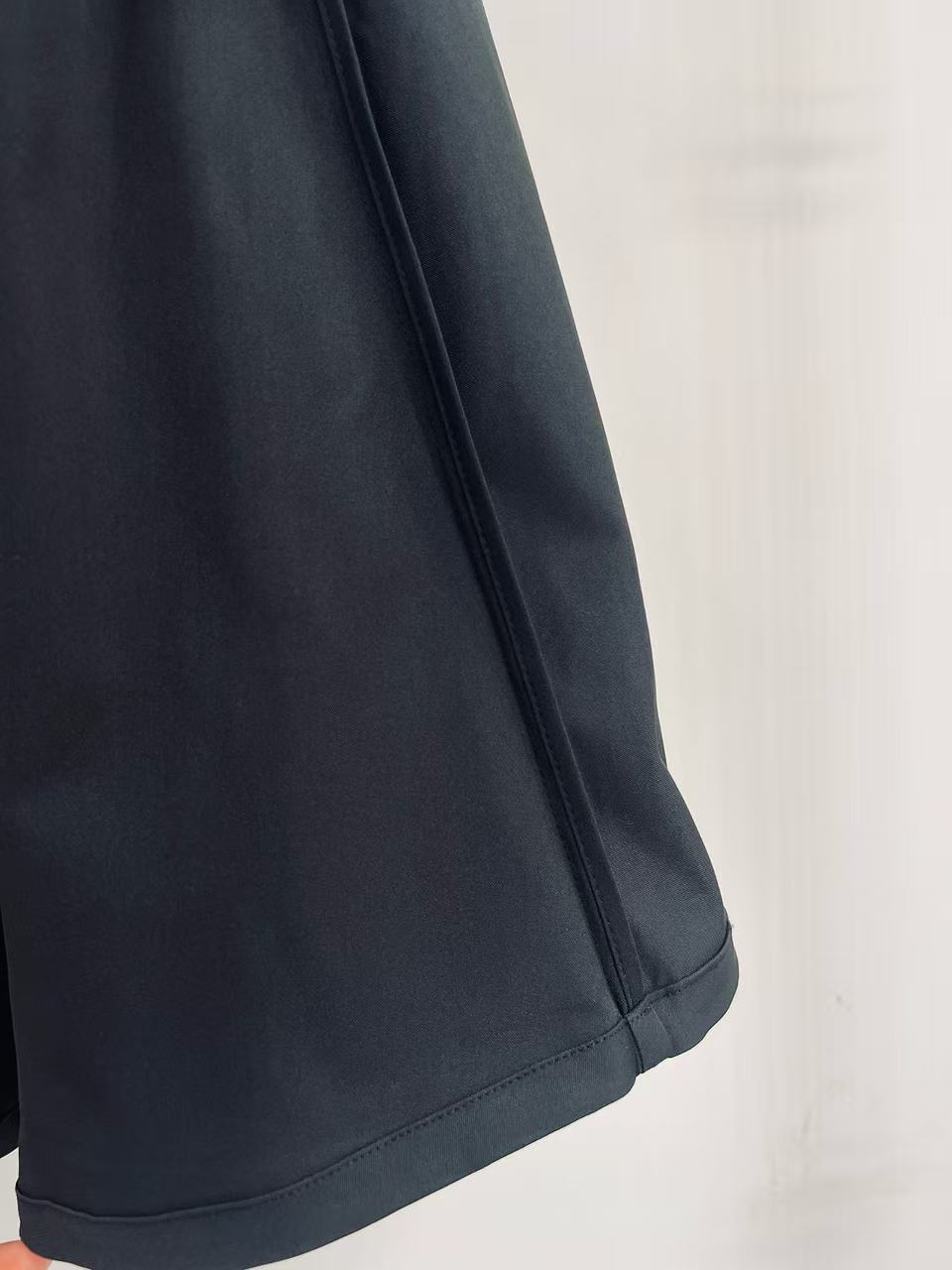 Prada 2026 Pleated Midi Skirt Black Re-Nylon