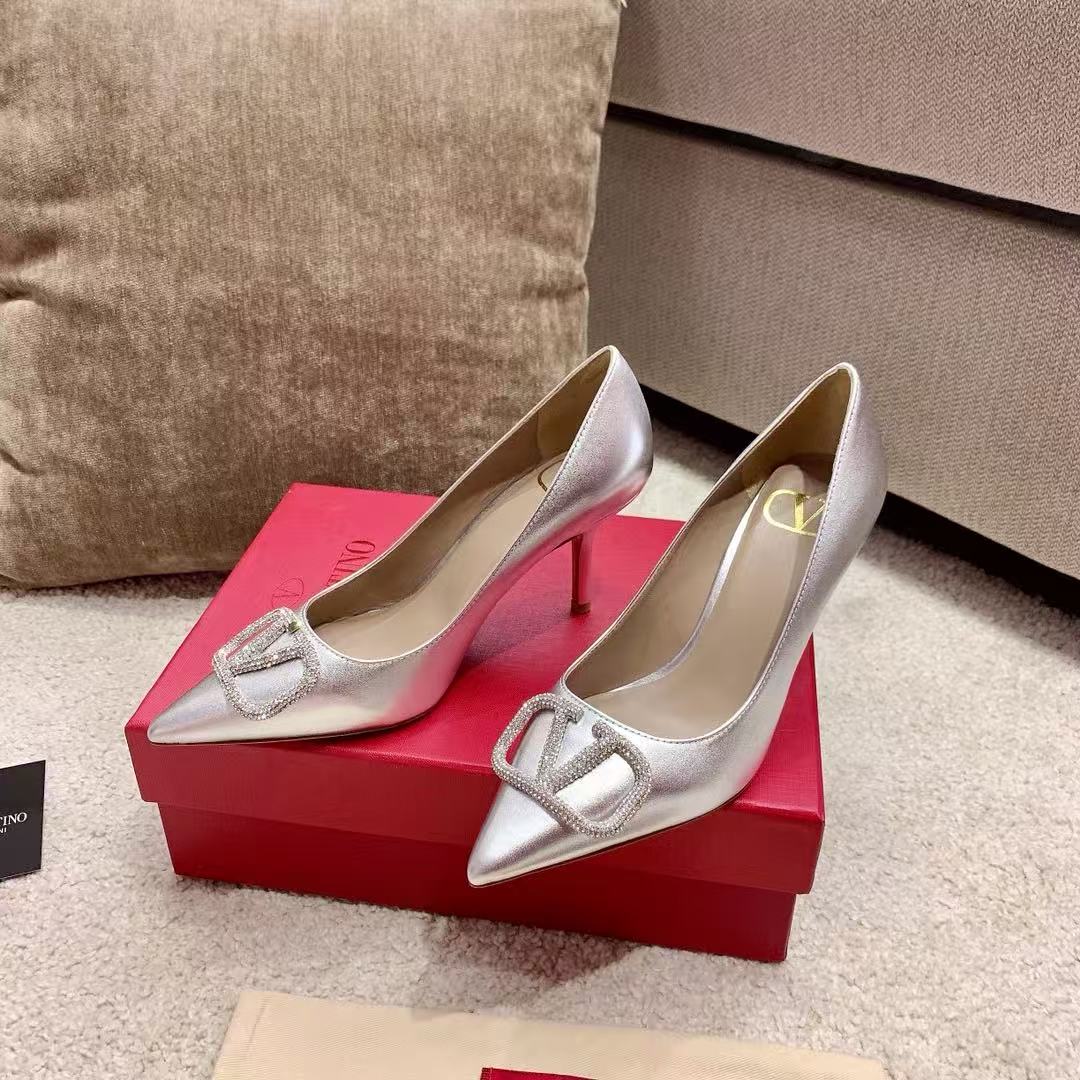 Valentino 2026 Garavani VLogo Pump Calfskin