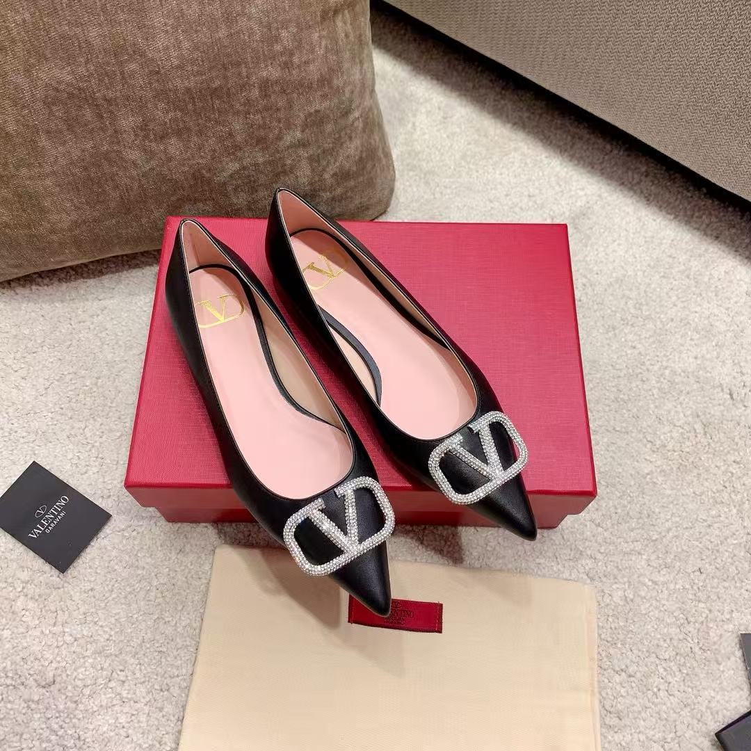 Valentino 2026 Garavani VLogo Pump Calfskin