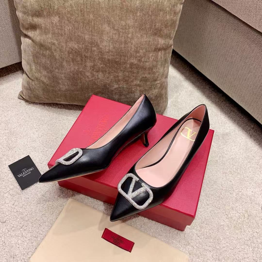 Valentino 2026 Garavani VLogo Pump Calfskin