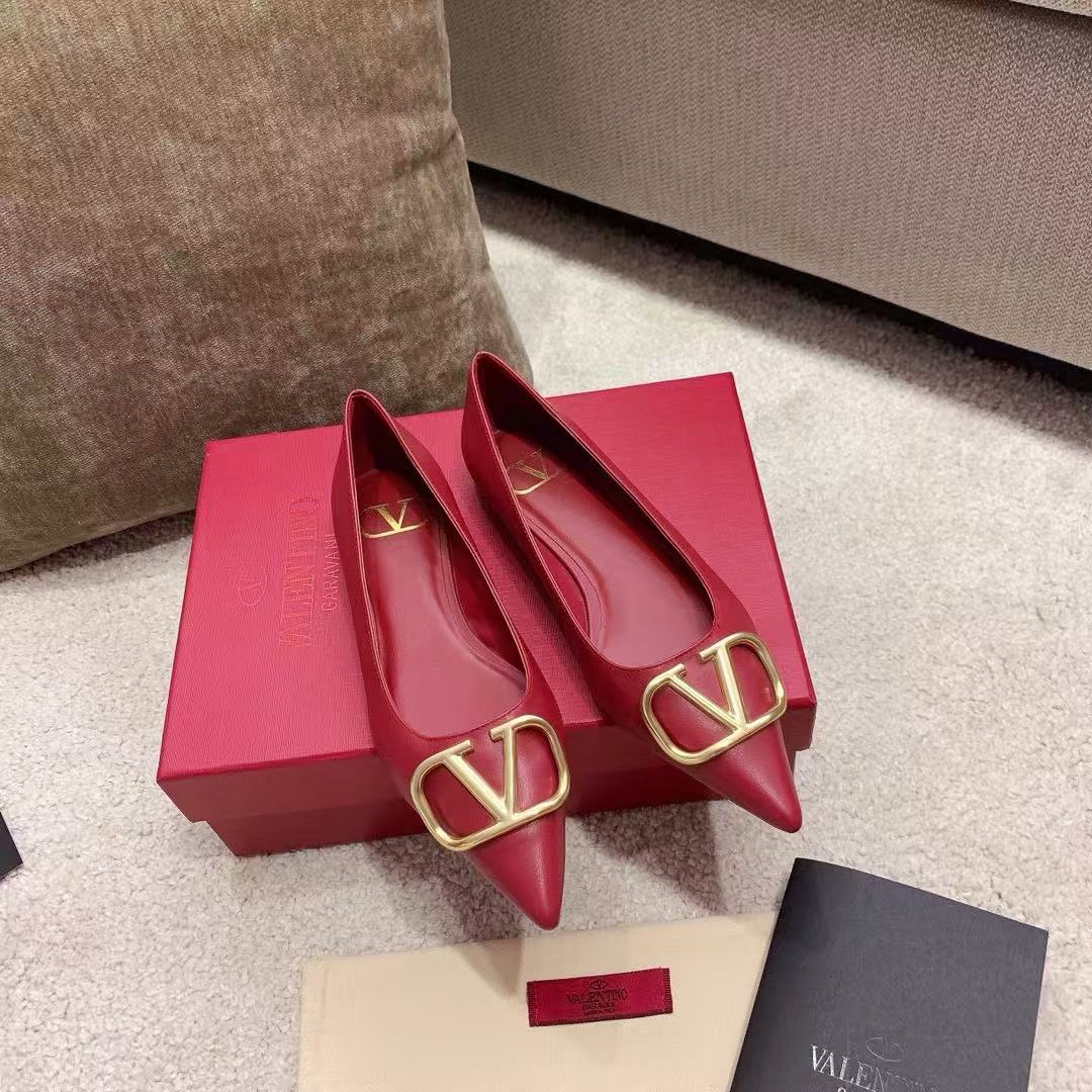 Valentino 2026 Garavani VLogo Pump Calfskin