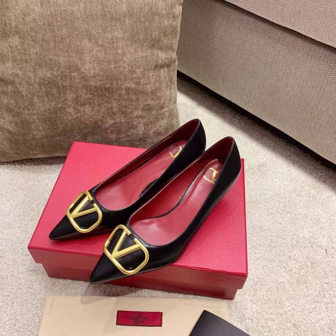 Valentino 2026 Garavani VLogo Pump Calfskin