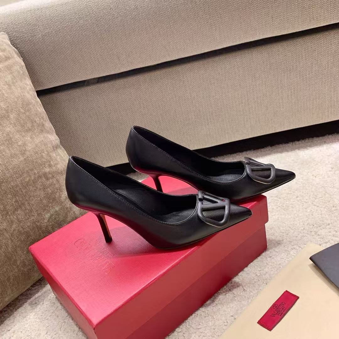 Valentino 2026 Garavani VLogo Pump Calfskin