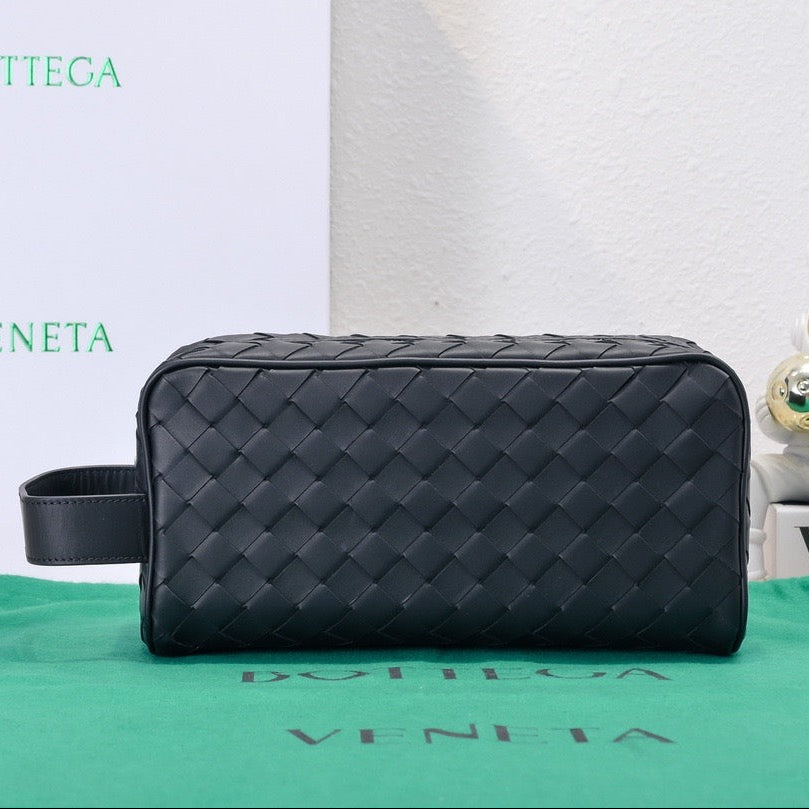 Bottega Veneta 2026 Barrel Bag 26cm Black Leather