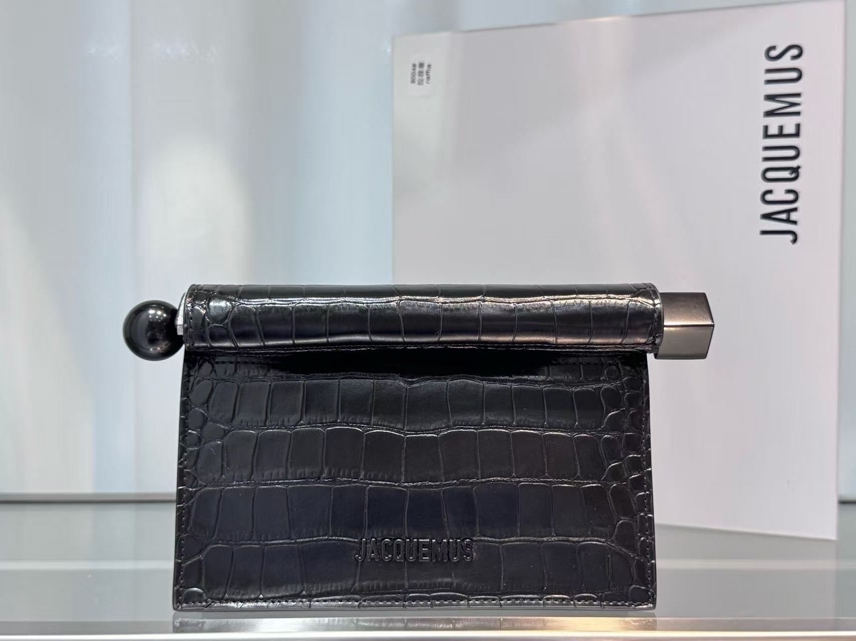 Jacquemus La Pochette Rond Carre Bag Black Leather