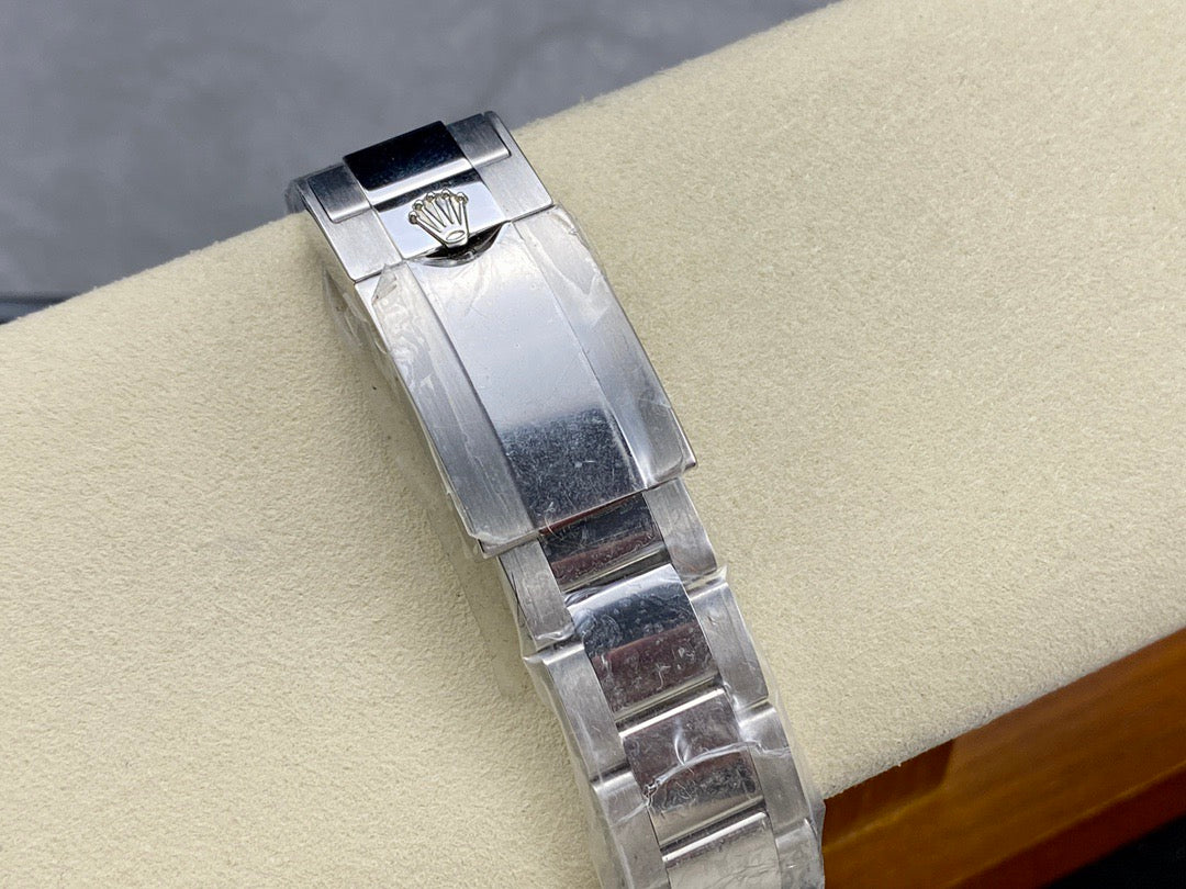 Rolex Yacht-Master II 42mm White Dial Blue Bezel Steel Bracelet