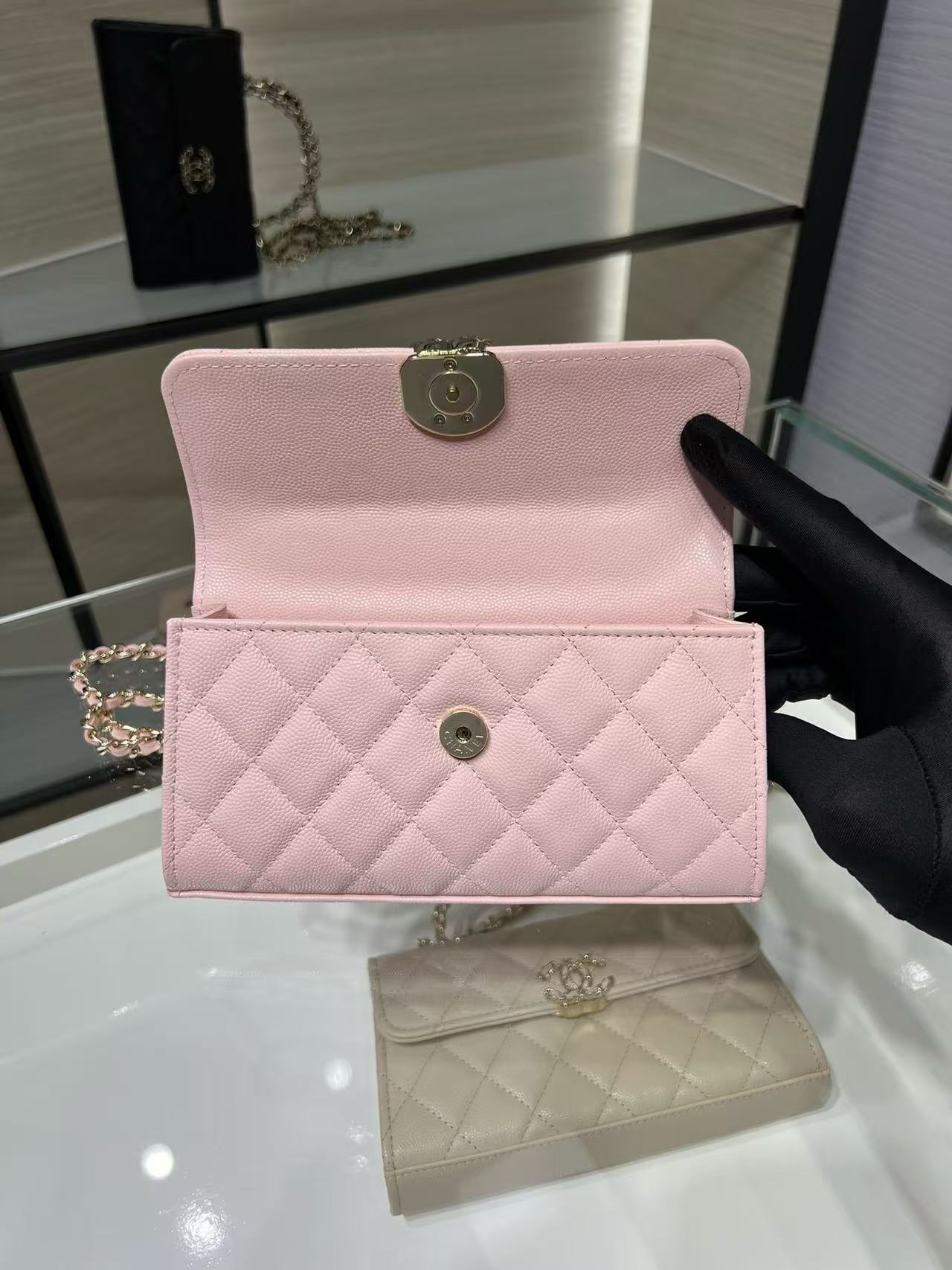 Chanel 2026 Kelly Clutch with Chain Top Handle 18cm Pink Caviar Leather