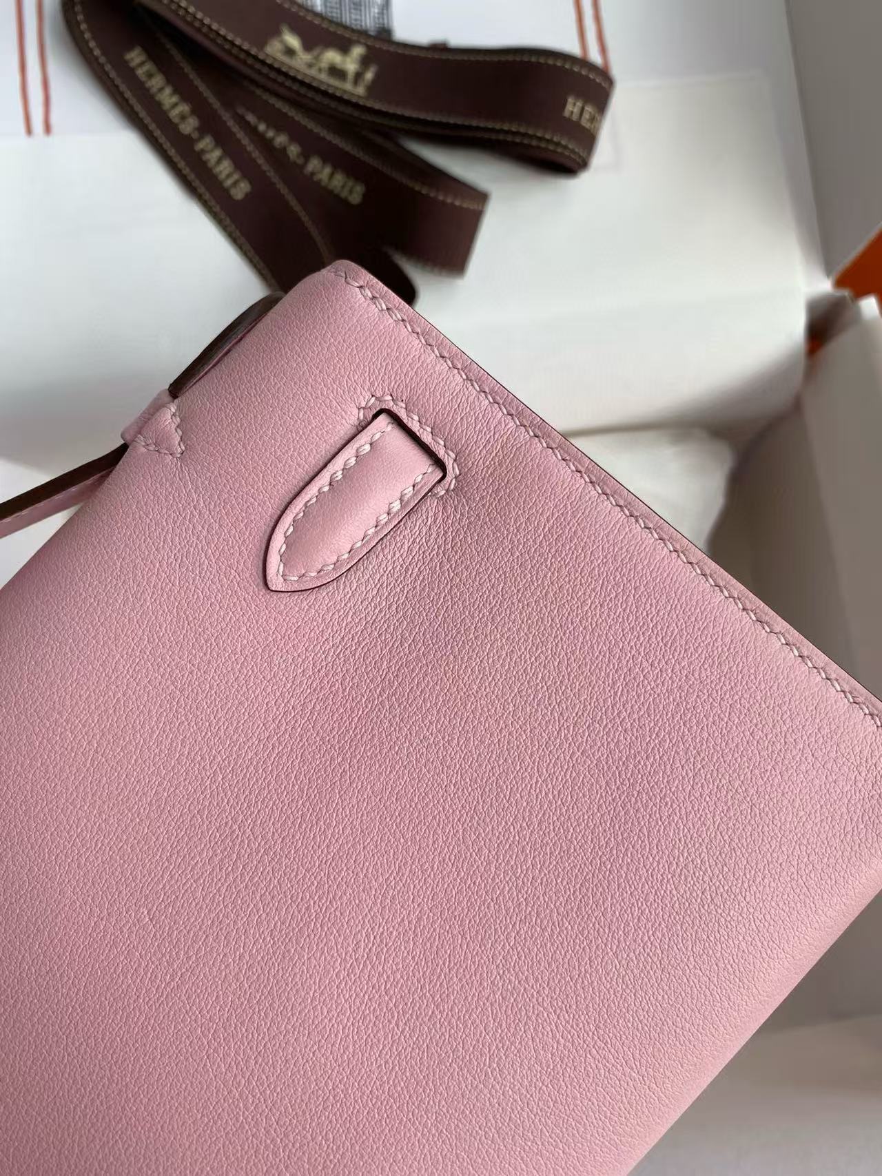 HM KELLY POCHETTE 22CM PINK SWIFT SILVER HARDWARE
