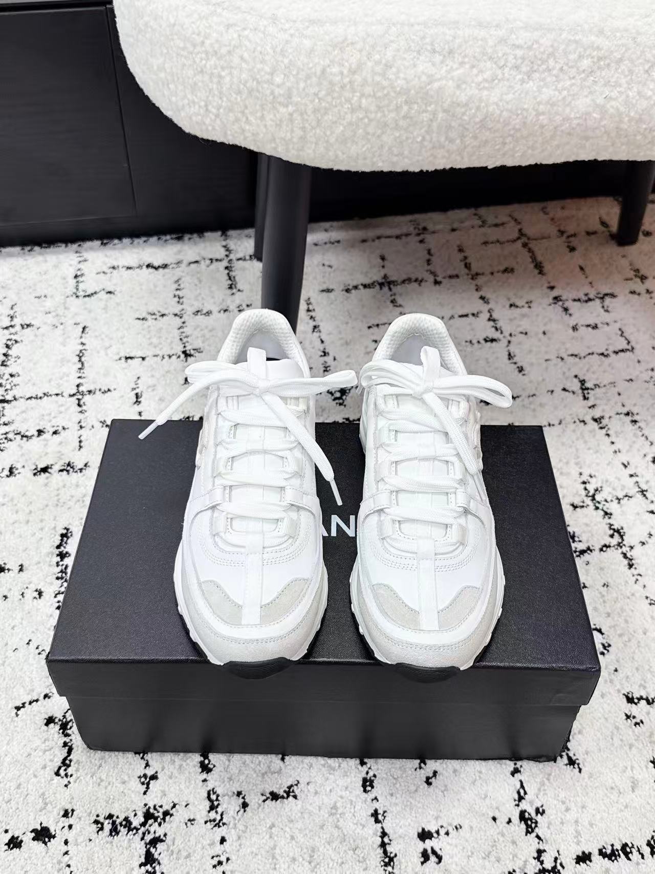 Chanel 2026 Sneaker White Cream Leather Suede
