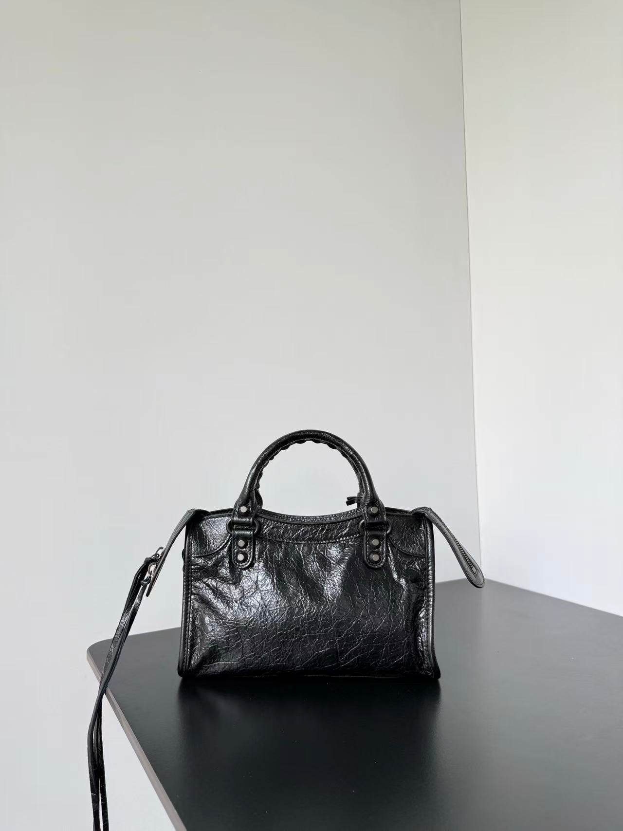 Balenciaga 2026 Le City Bag 23.8cm Black Lambskin