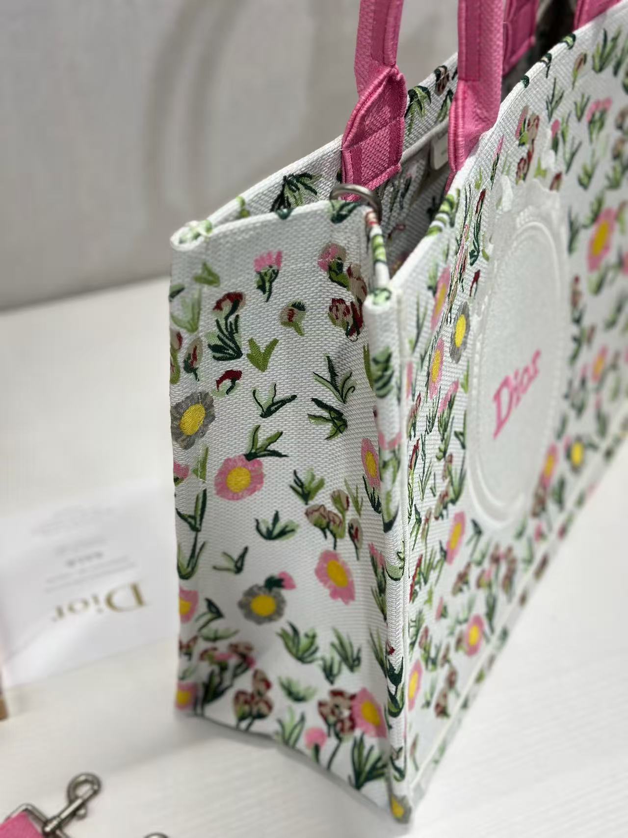 Dior 2026 Book Tote Bag 42cm Multi-colored Daisy Garden Embroidery Canvas