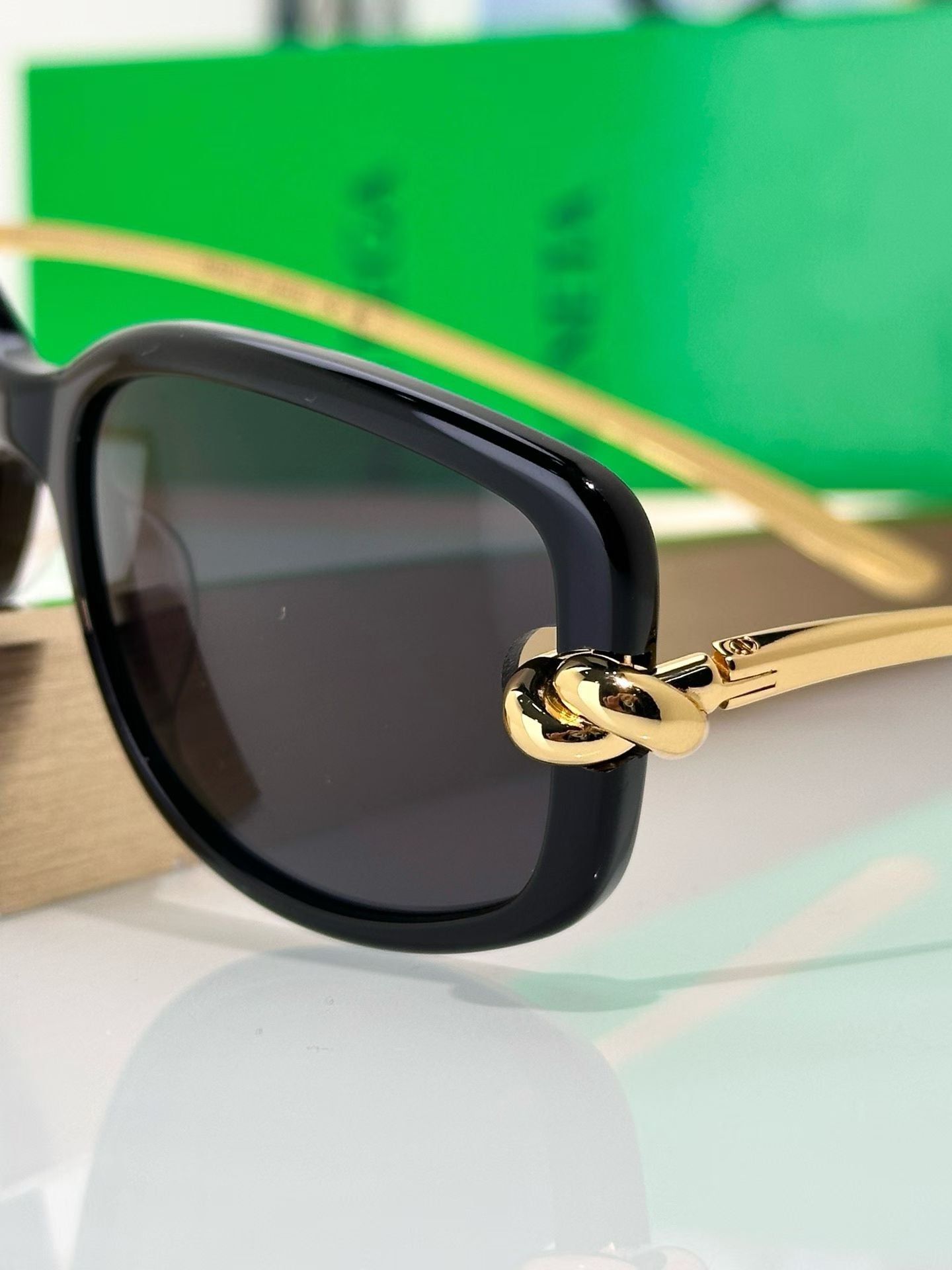 Bottega Veneta 2026 Black Knot Rectangular Sunglasses