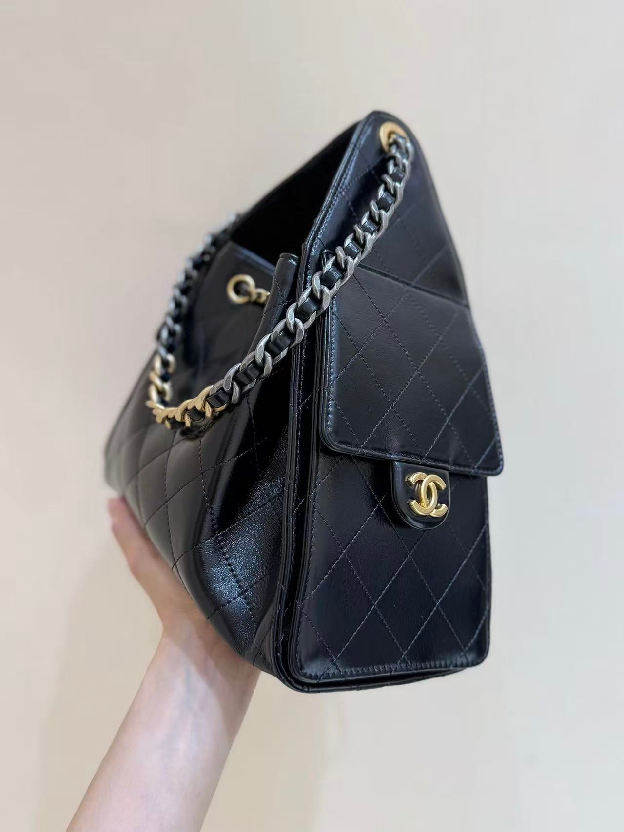 Chanel 2026 Hobo Bag 30cm Black Lambskin