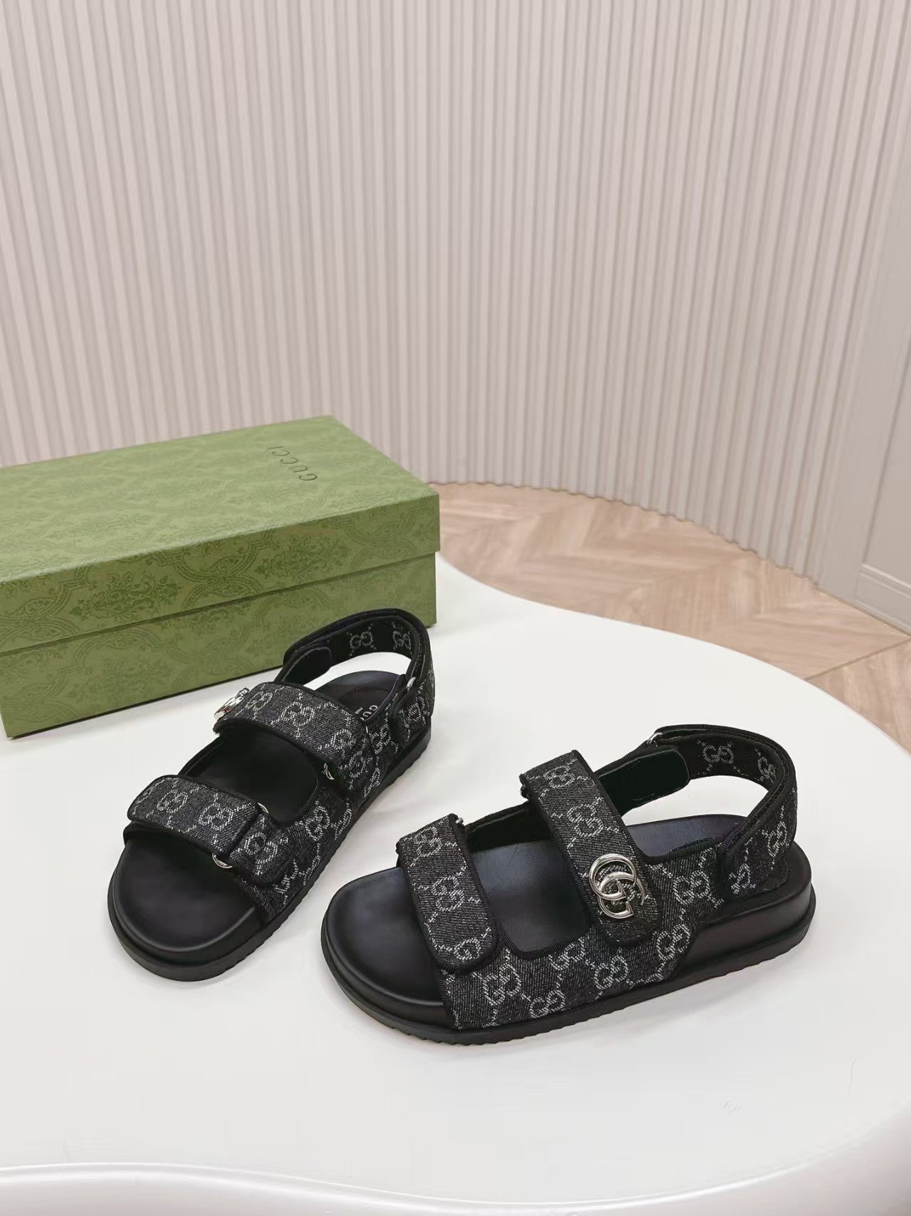 Gucci 2026 GG Pattern Sandal Canvas Leather