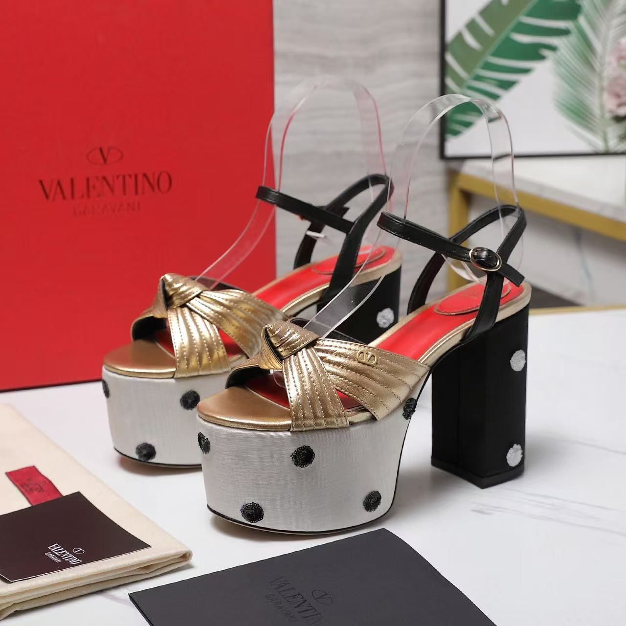 Valentino 2026 Garavani Crasher Sandal 125mm Gold Mettalic Leather