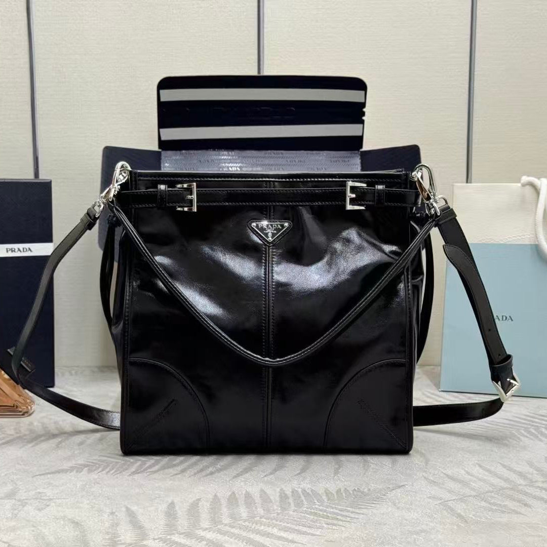 Prada 2026 Bonnie Bag 30cm Black Patent Leather