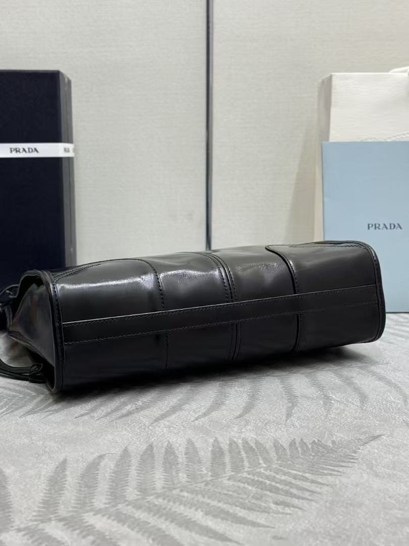 Prada 2026 Bonnie Bag 30cm Black Patent Leather