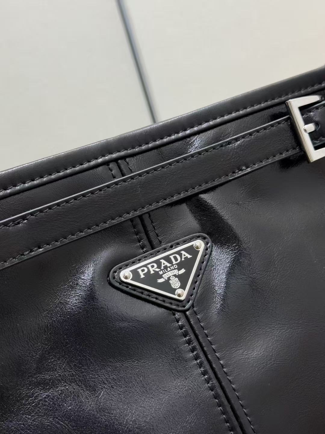 Prada 2026 Bonnie Bag 30cm Black Patent Leather