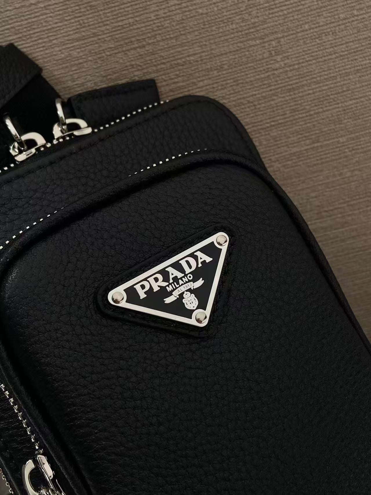 Prada 2026 Cross Body Bag 18cm Black Calfskin