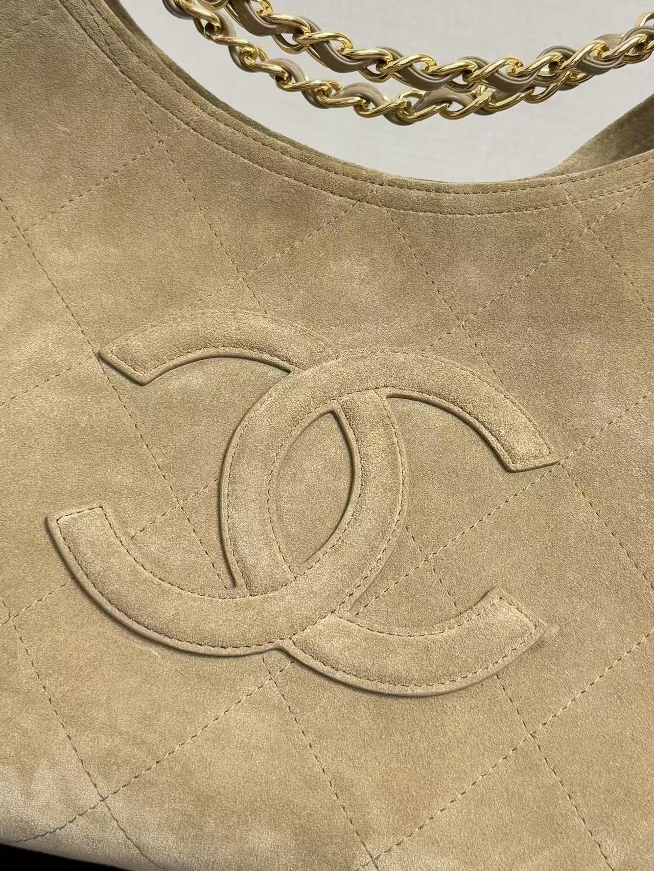 Chanel 2026 Quilted Neo Cabas Small Shopping Tote Bag 44cm Beige Suede