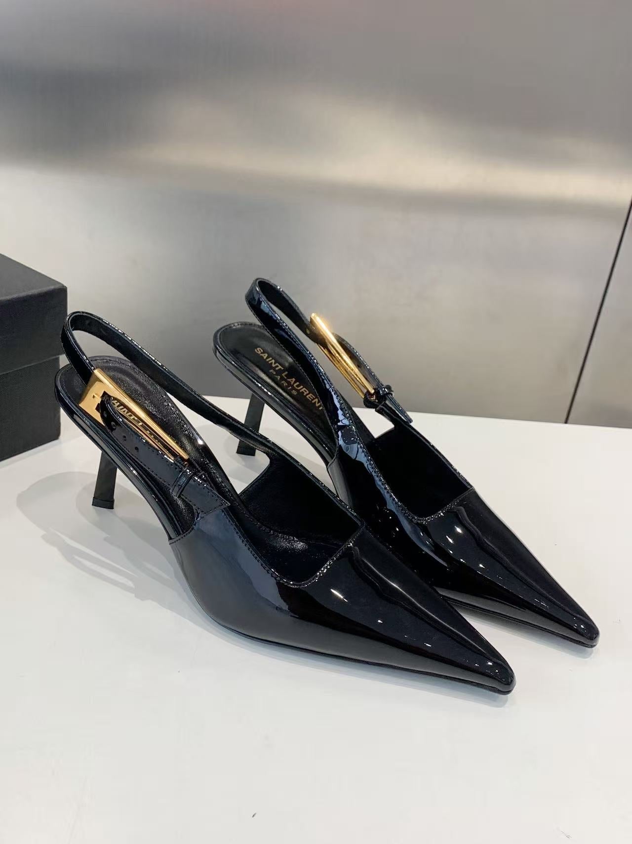 Saint Laurent 2026 Lee High-heeled Slingback Leather