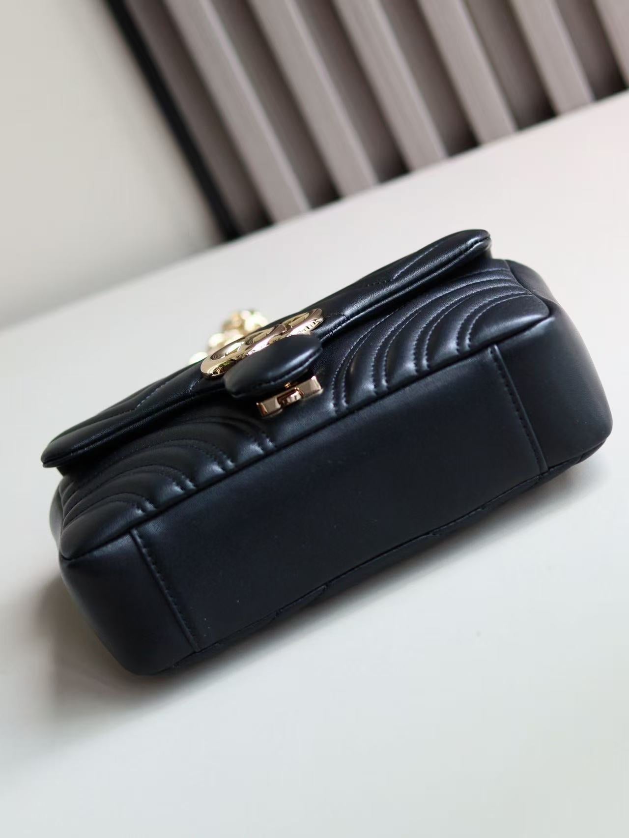 Gucci 2026 GG Marmont Bag 22.5cm Black Lambskin