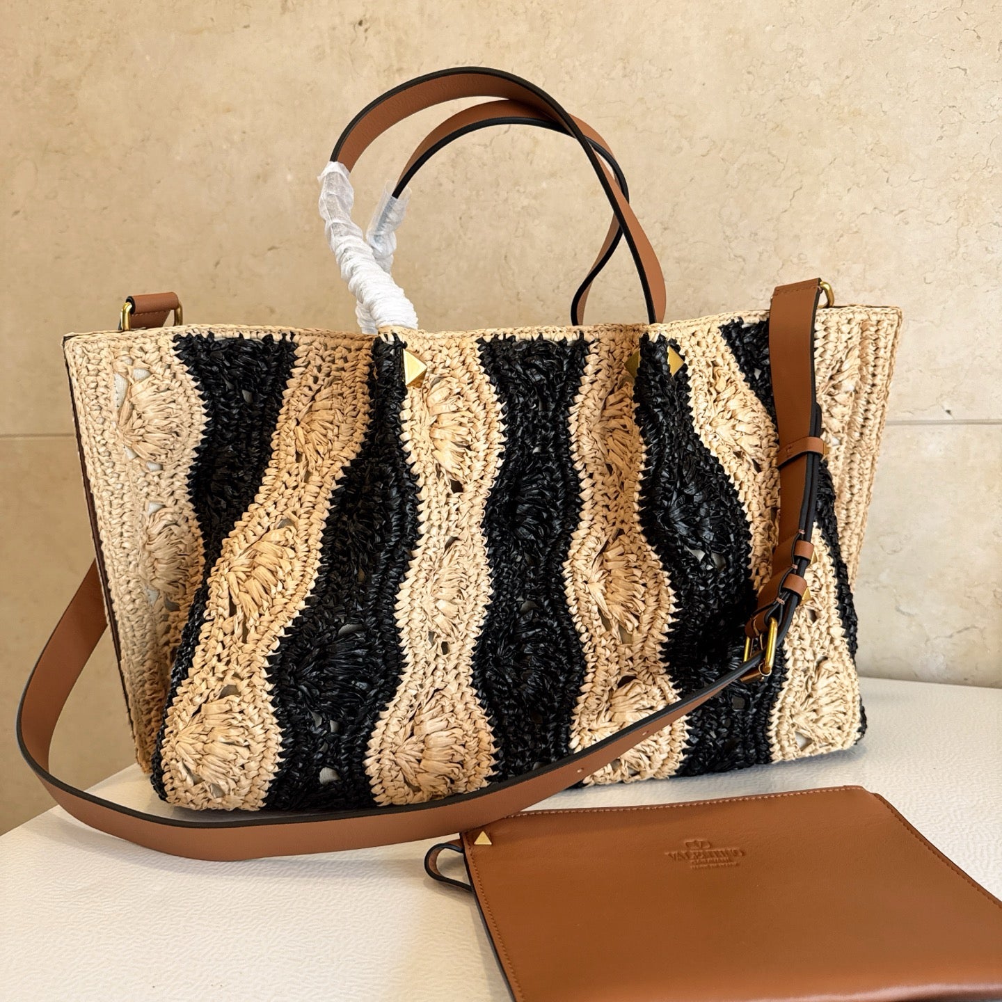 Valentino 2026 Garavani Shopping Bag Beige Black Raffia Leather
