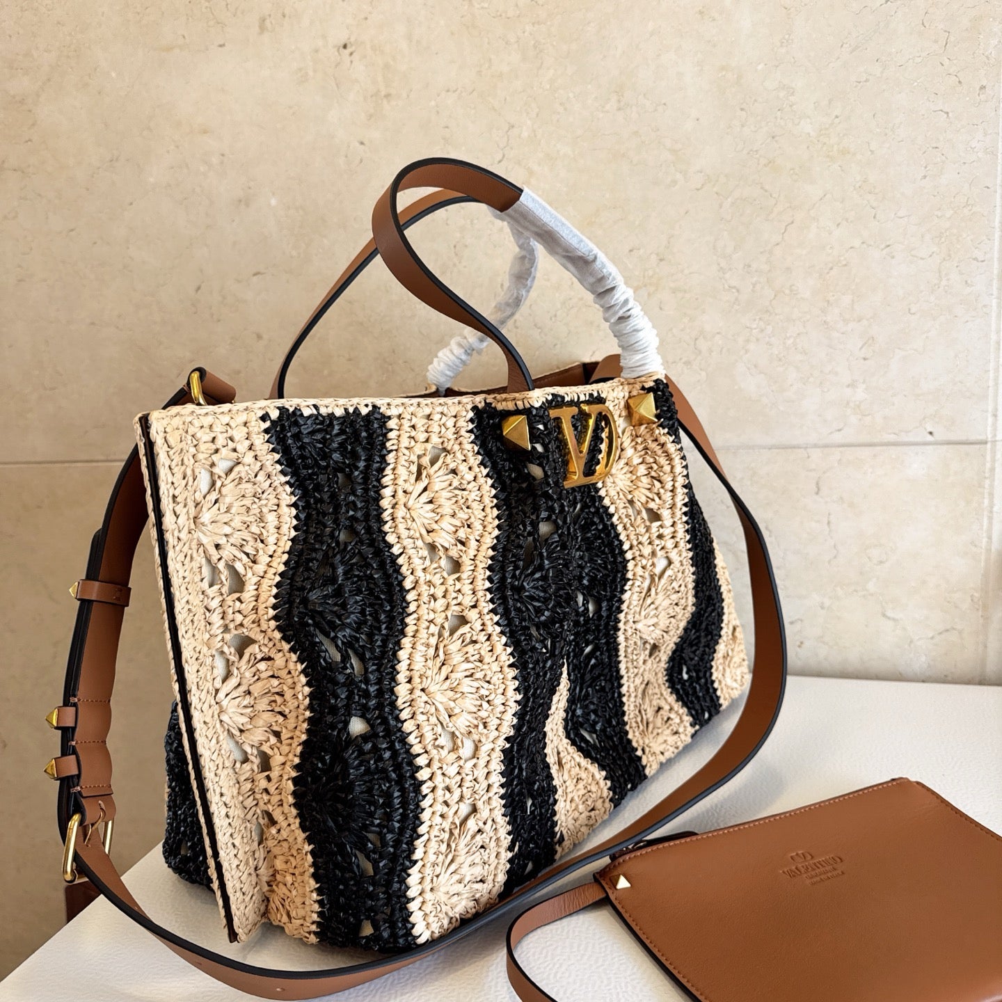Valentino 2026 Garavani Shopping Bag Beige Black Raffia Leather