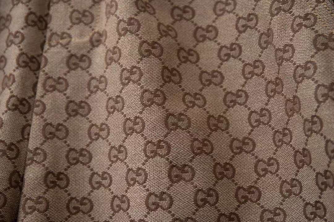 Gucci 2026 GG Supreme Short Beige mix Brown Canvas