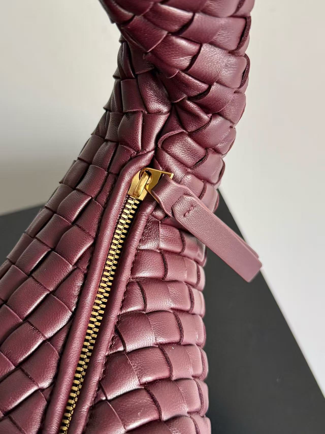 BV 2026 Veneta Bag 35cm Burgundy Lambskin