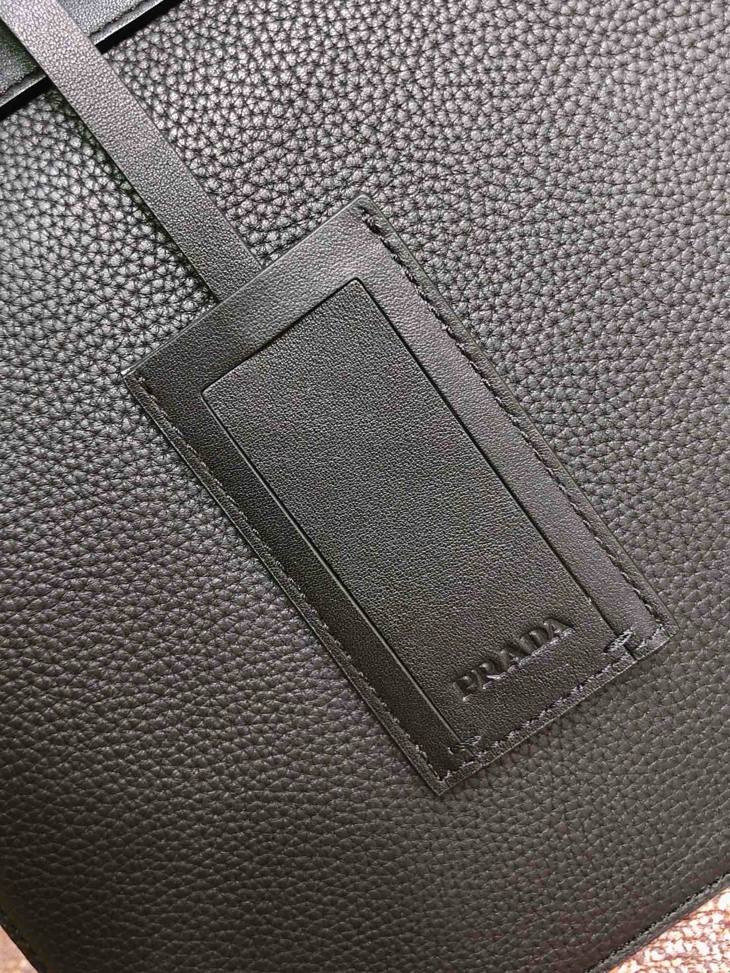 Prada 2026 Briefcase 40cm Black Grained Leather