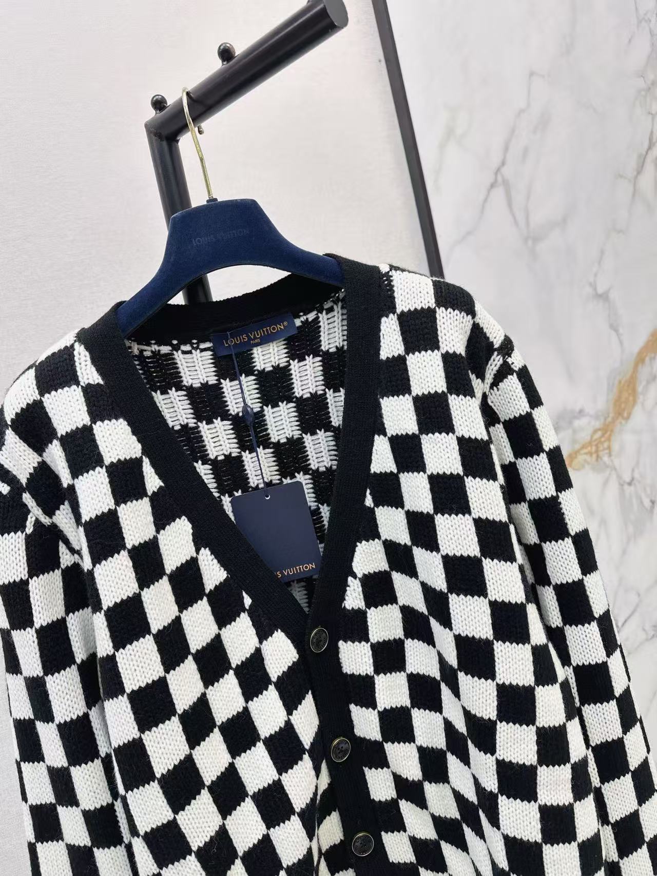 LV 2026 V-neck Knitted Cardigan Black White Wool
