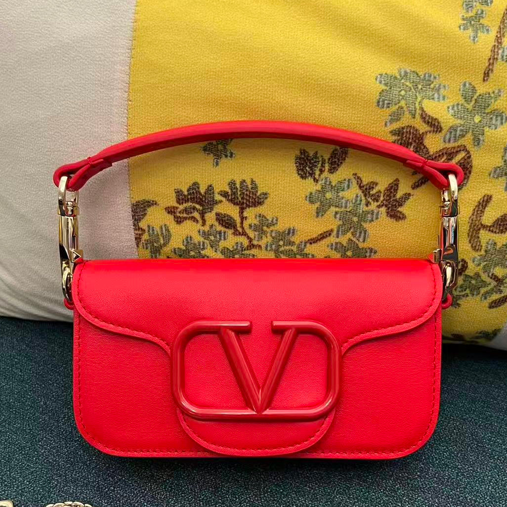 Valentino 2026 Garavani Loco Bag 20cm Red Leather