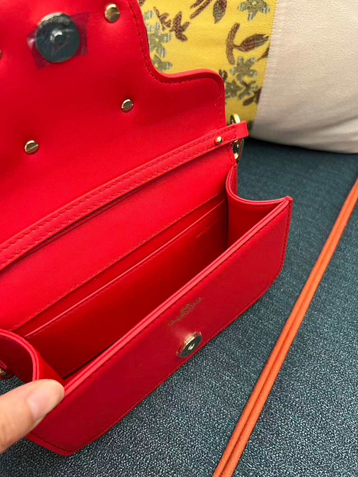 Valentino 2026 Garavani Loco Bag 20cm Red Leather