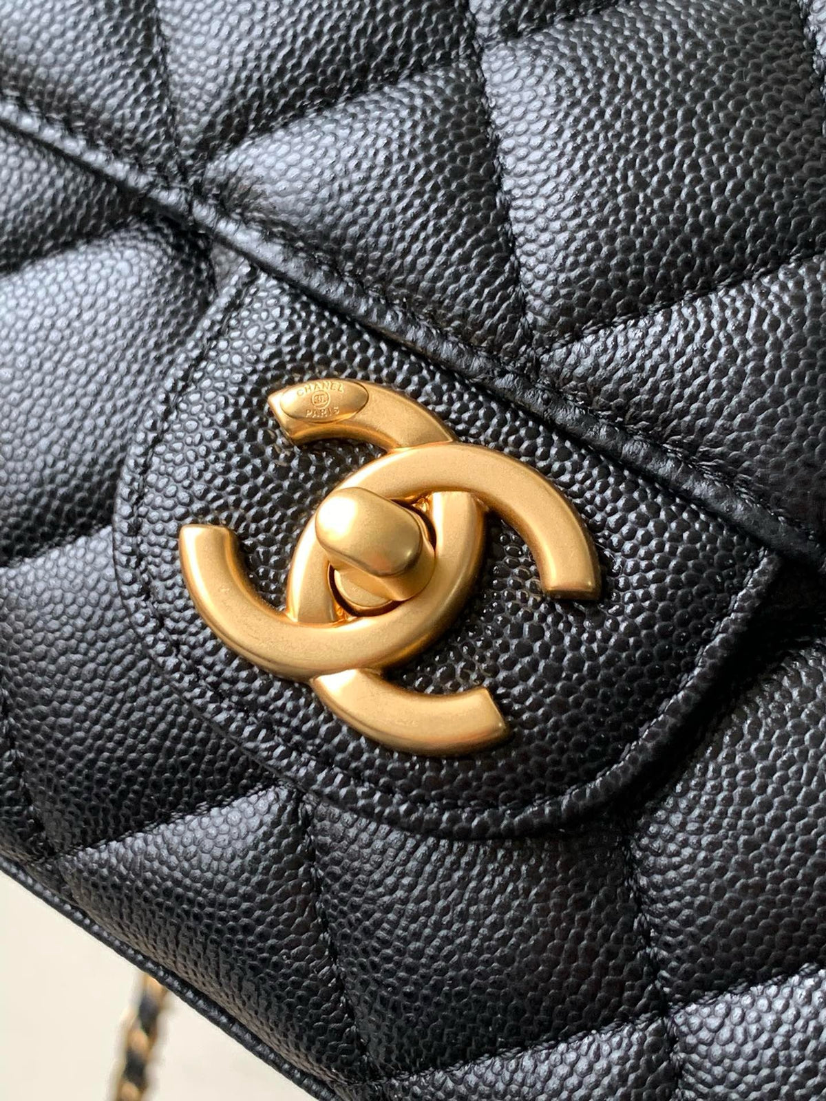 Chanel 2026 Quilted Bag 22cm Black Grained Calfskin