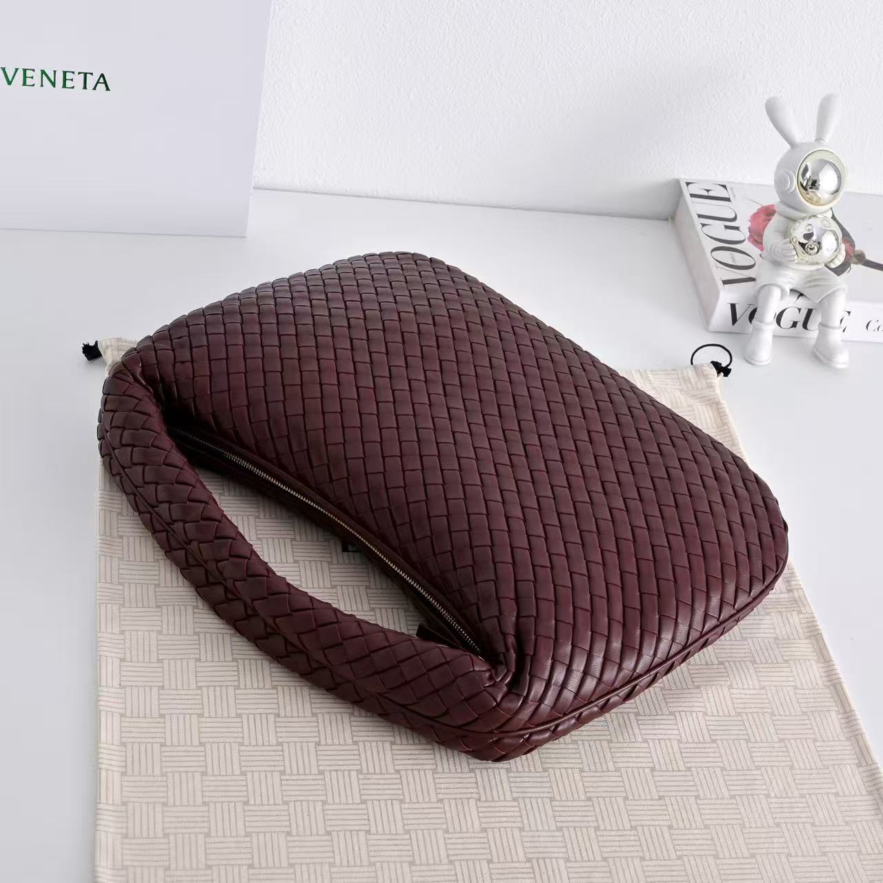 BV 2026 Veneta Bag 44cm Burgundy Lambskin