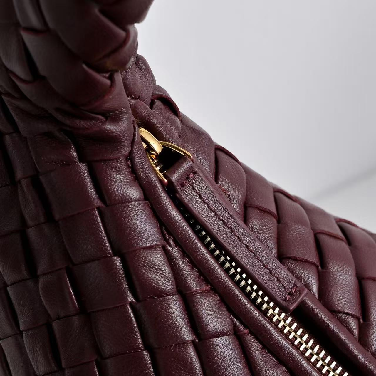 BV 2026 Veneta Bag 44cm Burgundy Lambskin