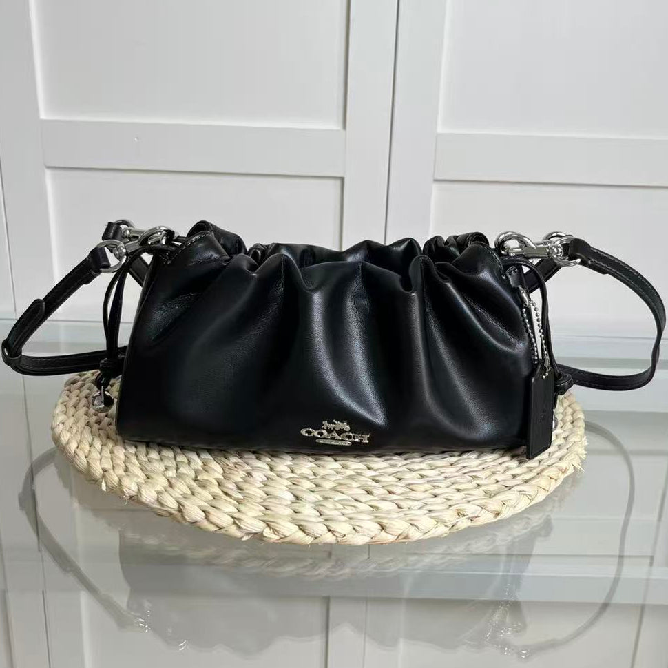 Coach 2026 Shoulder Bag 26cm Black Smooth Leather