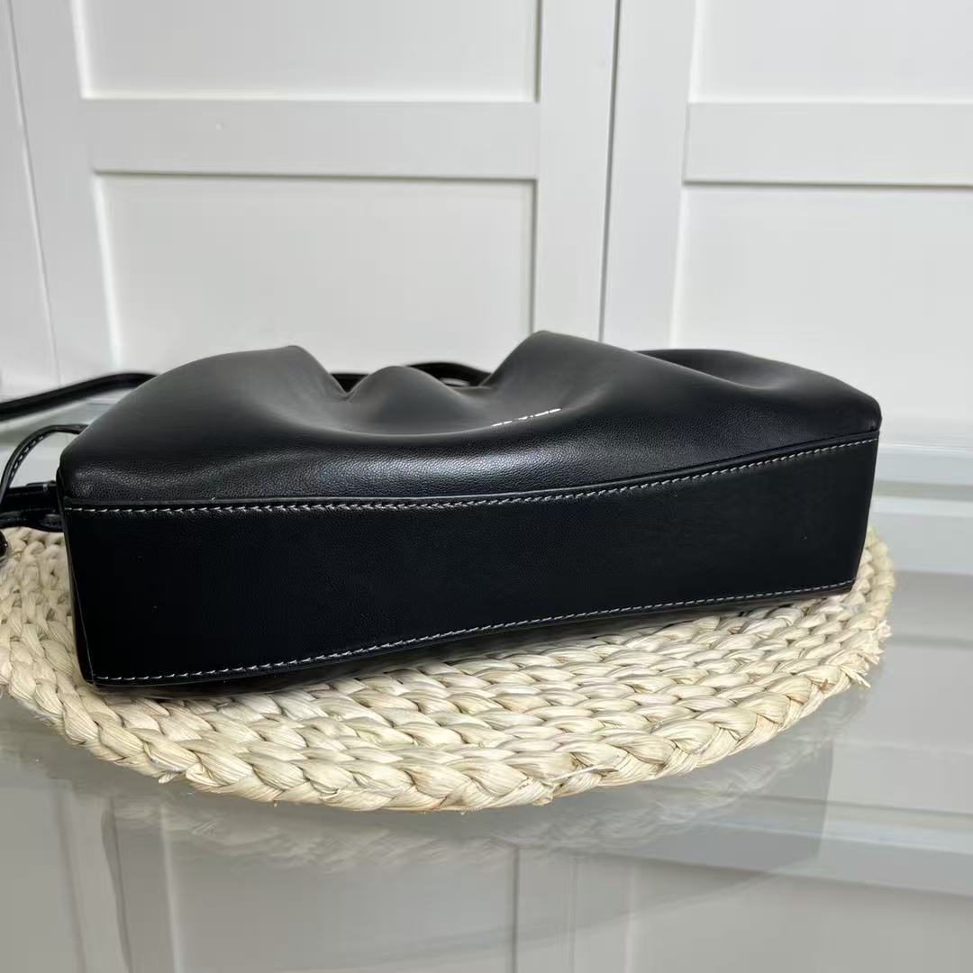 Coach 2026 Shoulder Bag 26cm Black Smooth Leather