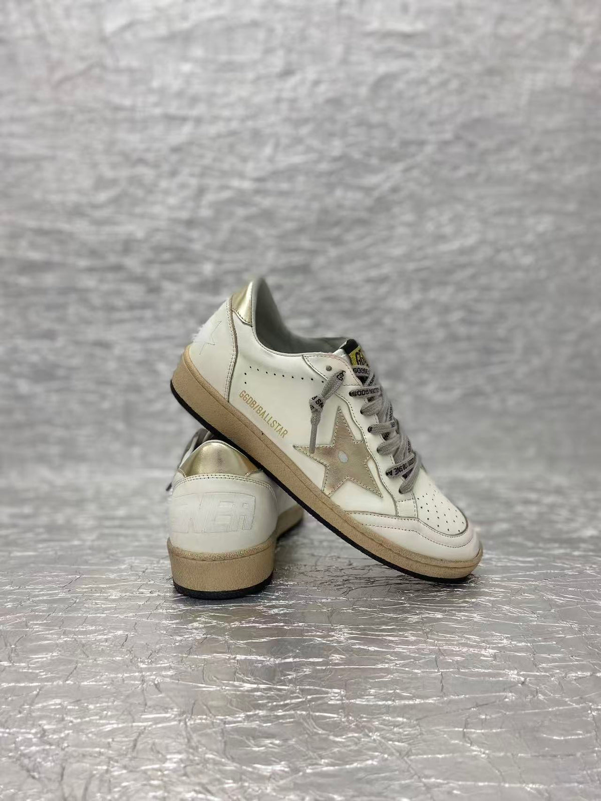 Golden Goose 2026 Ball Star With Gold Star And Heel Tab White Leather