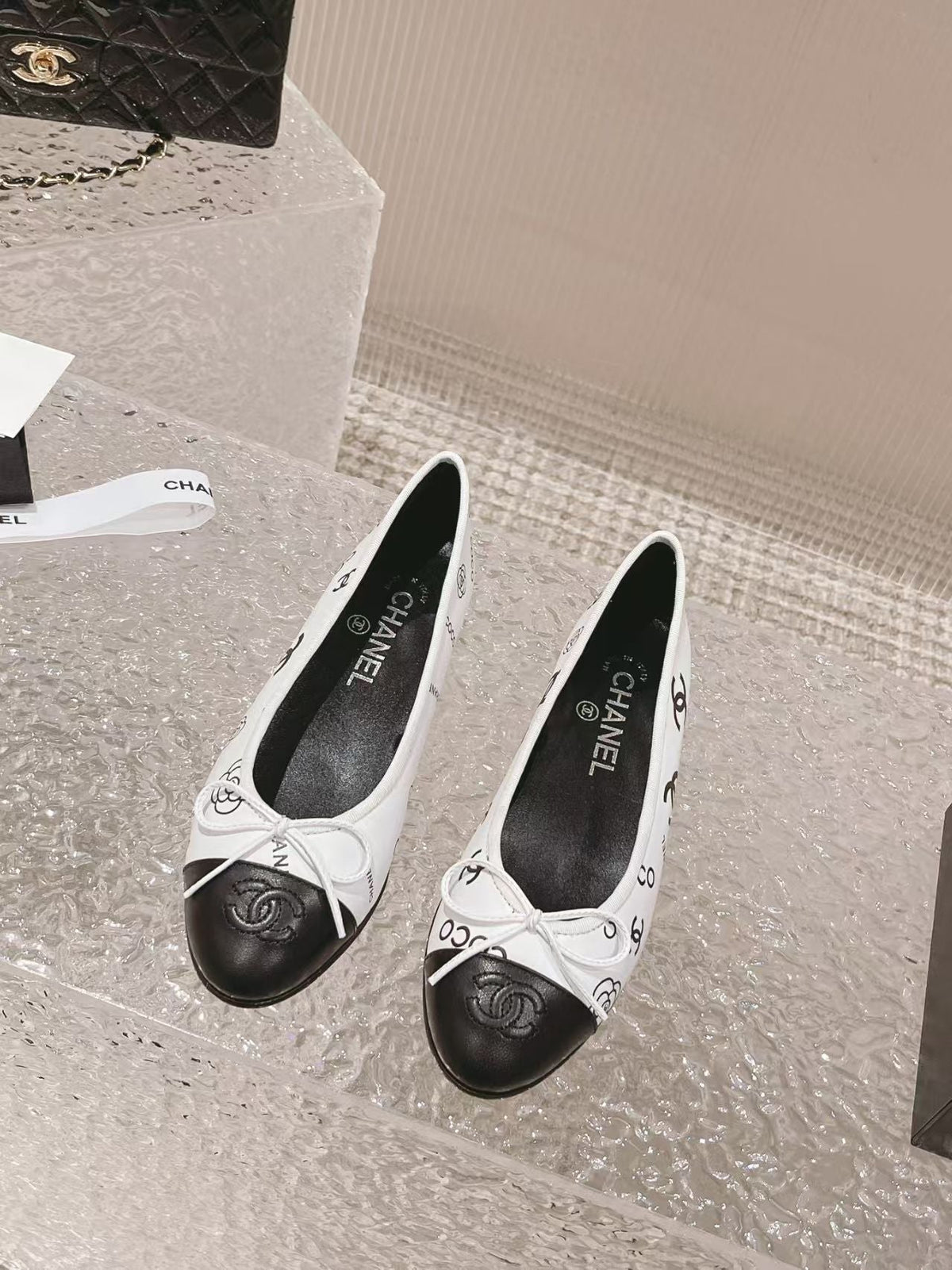 Chanel 2026 CC Logo Ballet Flat Leather