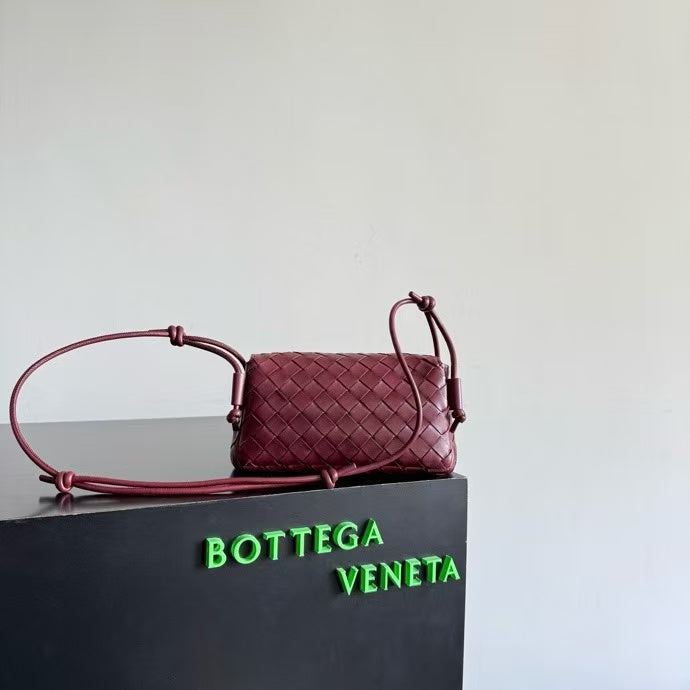 Bottega Veneta 2026 Notturno Intrecciato Crossbody Bag 21cm Leather Suede